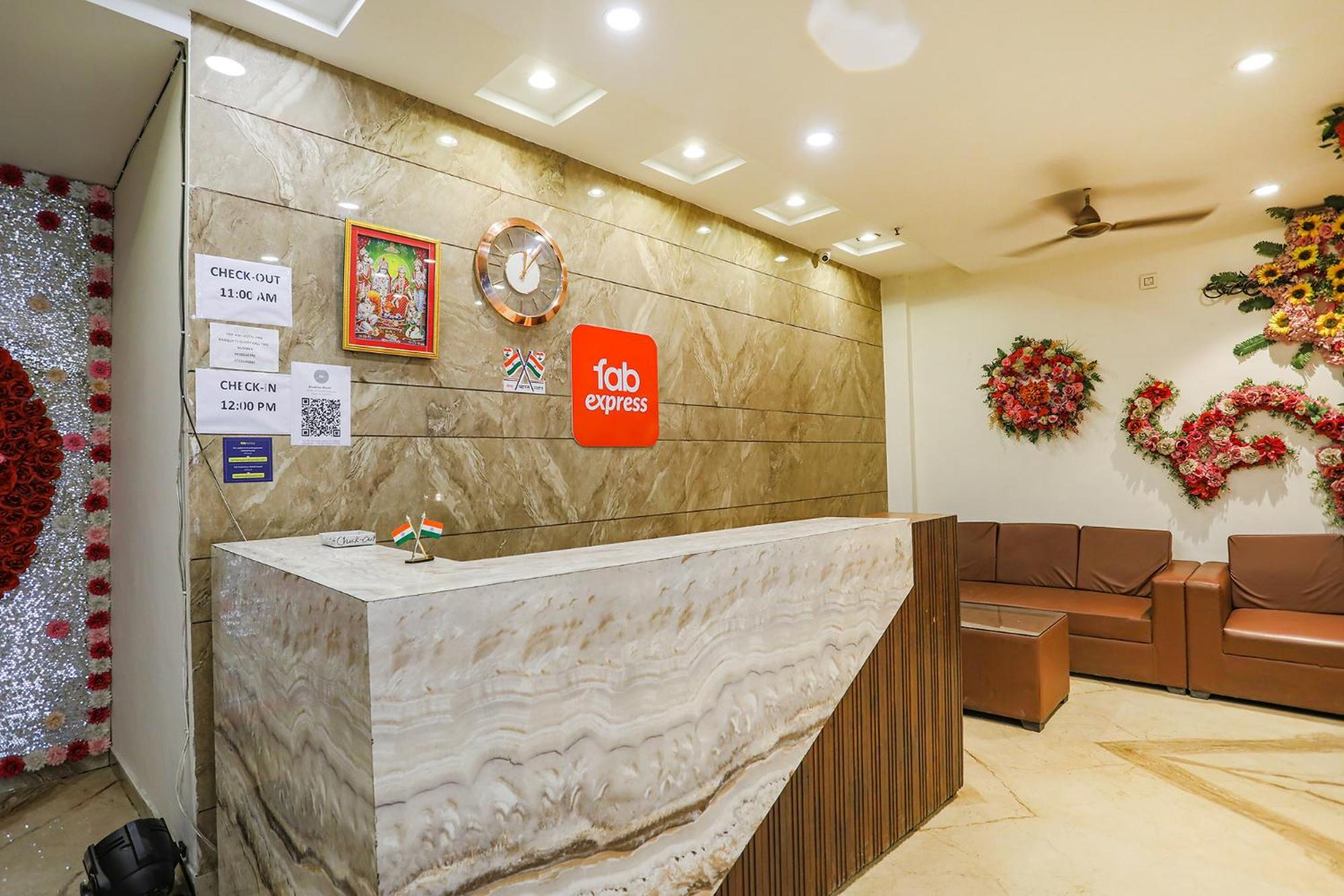 Fabhotel Kinsfolk กาเซียบัด ภายนอก รูปภาพ